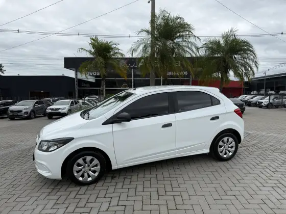 CHEVROLET ONIX 1.0 MPFI JOY 8V FLEX 4P MANUAL