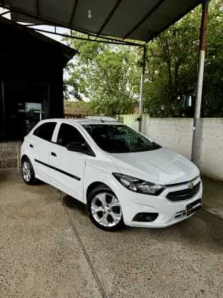 CHEVROLET ONIX 1.0 MPFI JOY 8V FLEX 4P MANUAL