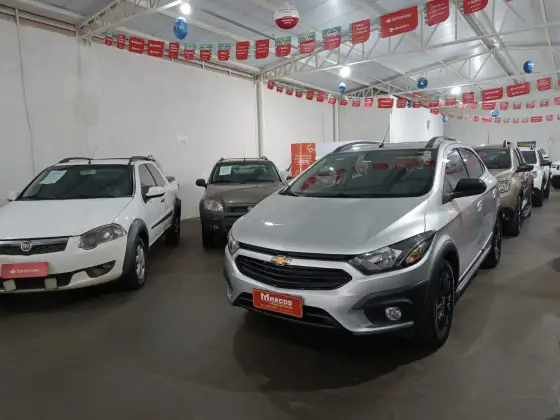 CHEVROLET ONIX 1.4 MPFI ACTIV 8V FLEX 4P AUTOMÁTICO