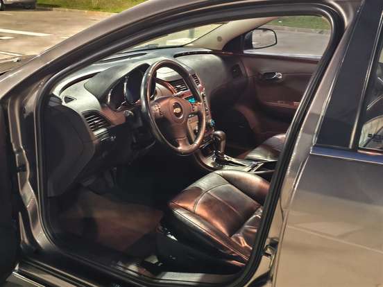 CHEVROLET-MALIBU-2010