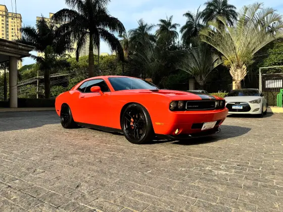 DODGE CHALLENGER 6.1 SRT8 HEMI V8 16V GASOLINA 2P AUTOMÁTICO