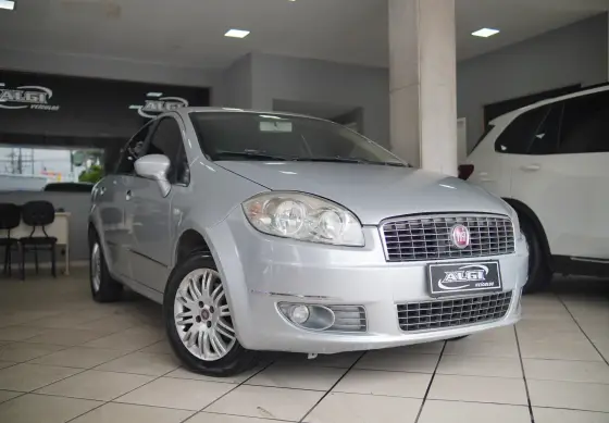 FIAT LINEA 1.8 ESSENCE 16V FLEX 4P MANUAL
