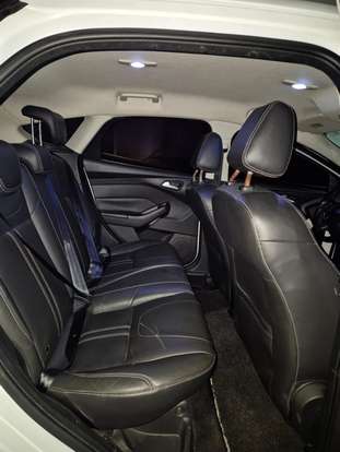 FORD-FOCUS-2013