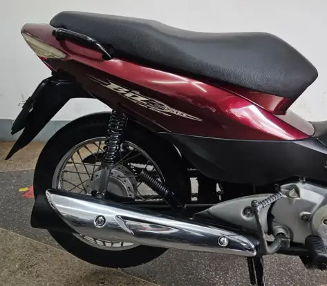 HONDA-BIZ 125 ES-2009
