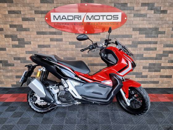 HONDA ADV 