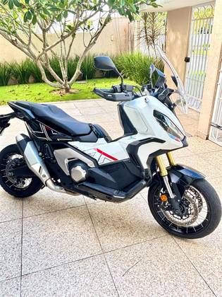 HONDA X-ADV 