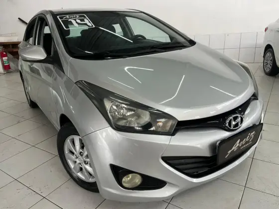 HYUNDAI HB20 1.0 COMFORT PLUS 12V FLEX 4P MANUAL