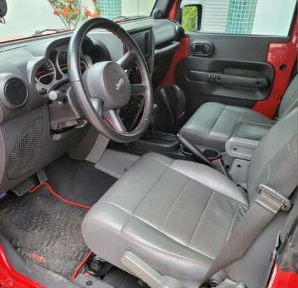 JEEP-WRANGLER-2010