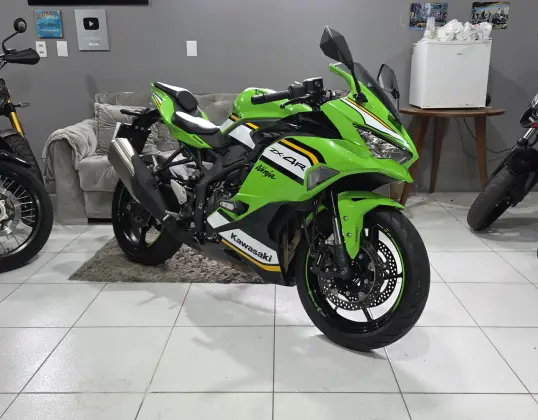 KAWASAKI NINJA ZX-4R 