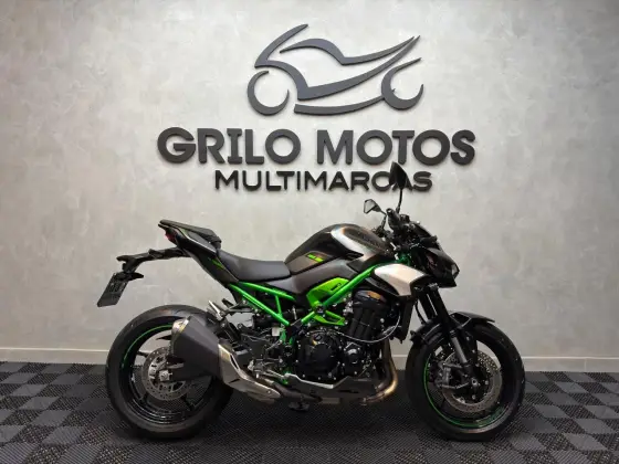 KAWASAKI Z900 