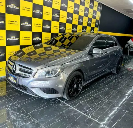 MERCEDES-BENZ CLASSE A 1.6 200 TURBO STYLE GASOLINA 4P AUTOMATIZADO