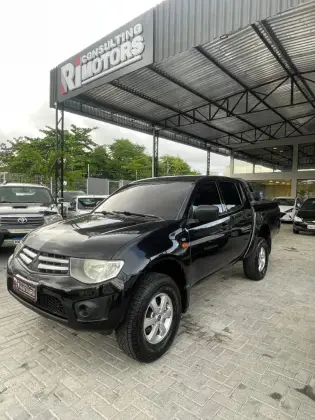MITSUBISHI L200 TRITON 3.2 HPE 4X4 CD 16V TURBO INTERCOOLER DIESEL 4P MANUAL MITSUBISHI L200 TRITON 3.2 HPE 4X4 CD 16V TURBO INTERCOOLER DIESEL 4P MANUAL