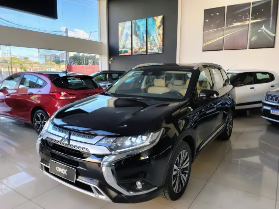 MITSUBISHI OUTLANDER 3.0 MIVEC V6 GASOLINA HPE-S AWD AUTOMÁTICO MITSUBISHI OUTLANDER 3.0 MIVEC V6 GASOLINA HPE-S AWD AUTOMÁTICO