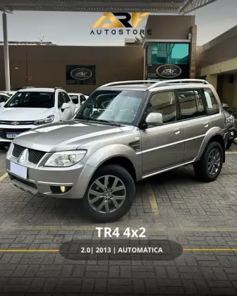 MITSUBISHI PAJERO TR4 2.0 4X2 16V 140CV FLEX 4P AUTOMÁTICO MITSUBISHI PAJERO TR4 2.0 4X2 16V 140CV FLEX 4P AUTOMÁTICO