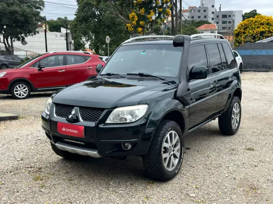 MITSUBISHI PAJERO TR4 2.0 4X4 16V 140CV FLEX 4P AUTOMÁTICO MITSUBISHI PAJERO TR4 2.0 4X4 16V 140CV FLEX 4P AUTOMÁTICO