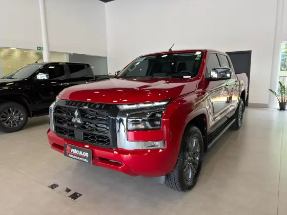 MITSUBISHI TRITON 2.4 BITURBO DIESEL CD HPE 4X4 AUTOMÁTICO