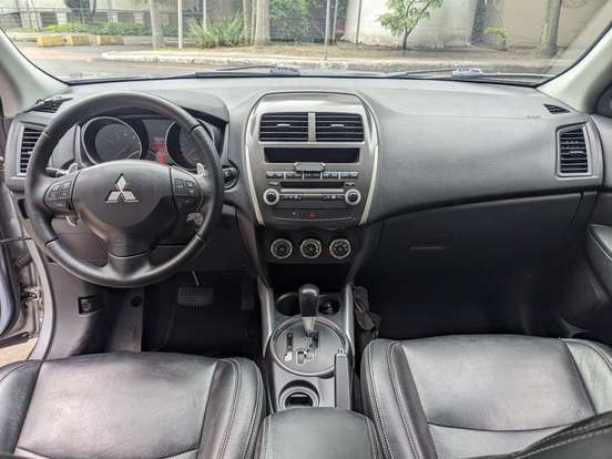 MITSUBISHI-ASX-2012