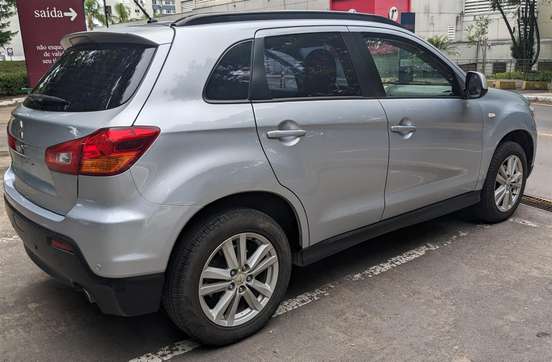 MITSUBISHI-ASX-2012