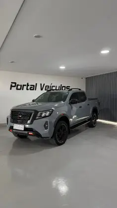 NISSAN FRONTIER 2.3 16V TURBO DIESEL PRO4X CD 4X4 AUTOMÁTICO