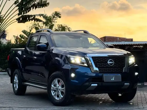 NISSAN FRONTIER 2.3 16V TURBO DIESEL XE CD 4X4 AUTOMÁTICO