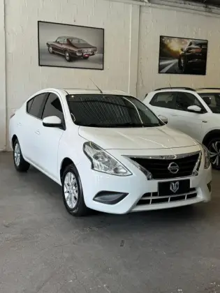 NISSAN VERSA 1.6 16V FLEX SV 4P XTRONIC NISSAN VERSA 1.6 16V FLEX SV 4P XTRONIC