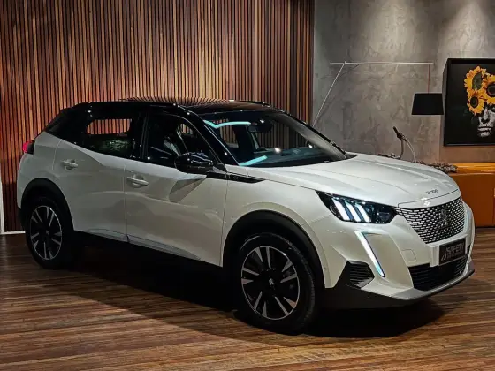 PEUGEOT 2008 50 KW ELÉTRICO E-GT