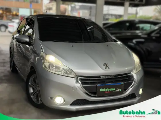 PEUGEOT 208 1.6 GRIFFE 16V FLEX 4P AUTOMÁTICO