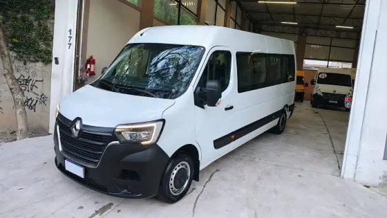 RENAULT MASTER 2.3 DCI DIESEL MINIBUS EXECUTIVE 16L L3H2 3P MANUAL