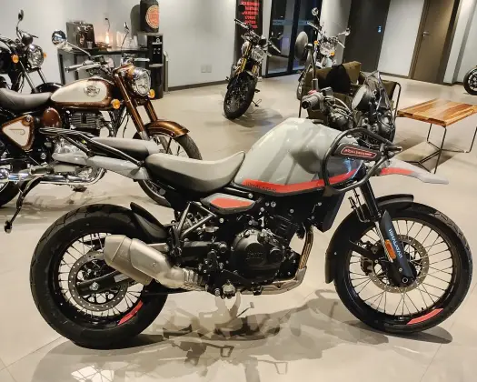ROYAL ENFIELD HIMALAYAN 450 SLATE SALT ROYAL ENFIELD HIMALAYAN 450 SLATE SALT