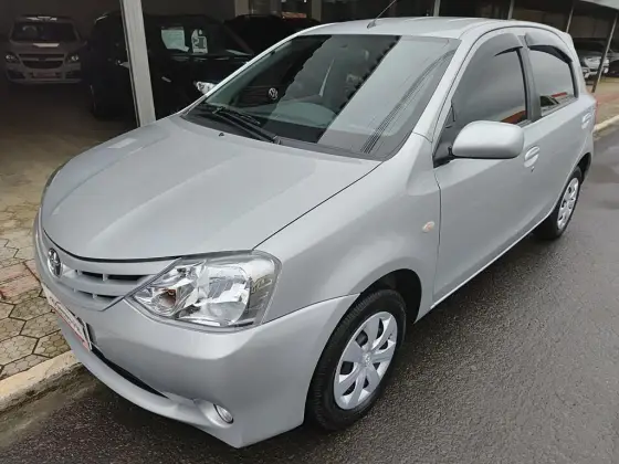 TOYOTA ETIOS 1.3 XS 16V FLEX 4P MANUAL
