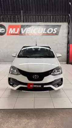 TOYOTA ETIOS 1.5 XLS SEDAN 16V FLEX 4P AUTOMÁTICO