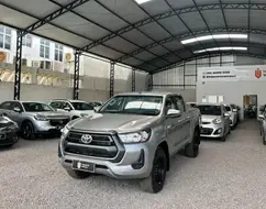 TOYOTA HILUX 2.8 D-4D TURBO DIESEL CD POWER PACK 4X4 MANUAL TOYOTA HILUX 2.8 D-4D TURBO DIESEL CD POWER PACK 4X4 MANUAL
