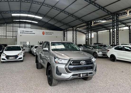 TOYOTA-HILUX-2021