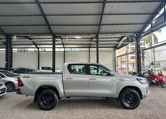 TOYOTA-HILUX-2.8 D-4D TURBO DIESEL CD POWER PACK 4X4 MANUAL TOYOTA-HILUX-2021