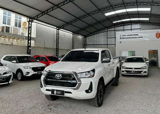 TOYOTA-HILUX-2.8 D-4D TURBO DIESEL CD SRV 4X4 AUTOMÁTICO TOYOTA-HILUX-2023