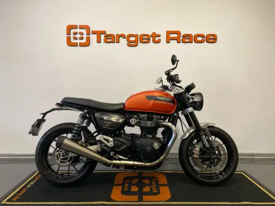 TRIUMPH SPEED TWIN 