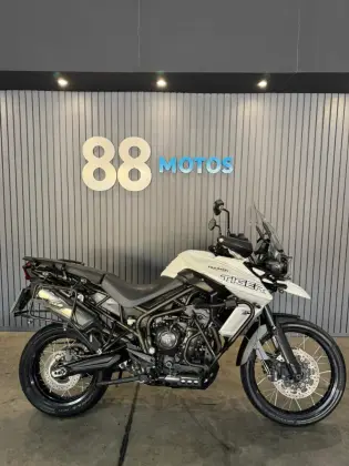 TRIUMPH TIGER 800 XCX 
