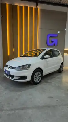 VOLKSWAGEN FOX 1.0 MI TRENDLINE 8V FLEX 4P MANUAL
