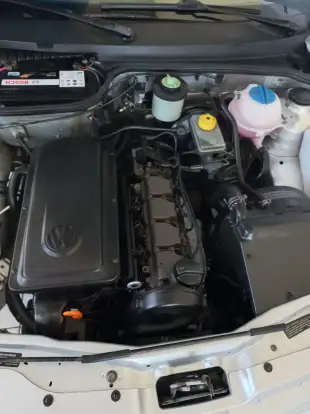 VOLKSWAGEN-GOL-2010