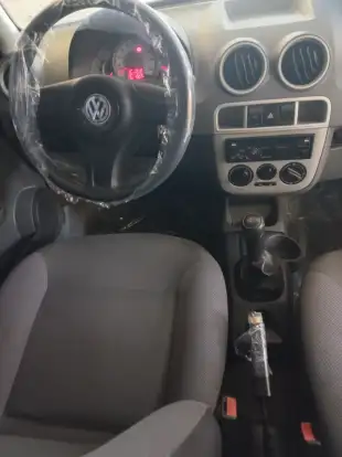 VOLKSWAGEN-GOL-2010