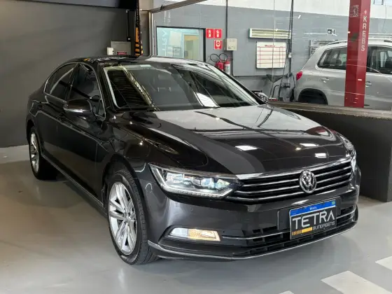 VOLKSWAGEN PASSAT 2.0 16V TSI BLUEMOTION GASOLINA HIGHLINE 4P DSG VOLKSWAGEN PASSAT 2.0 16V TSI BLUEMOTION GASOLINA HIGHLINE 4P DSG
