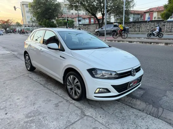 VOLKSWAGEN POLO 1.0 200 TSI HIGHLINE AUTOMÁTICO VOLKSWAGEN POLO 1.0 200 TSI HIGHLINE AUTOMÁTICO