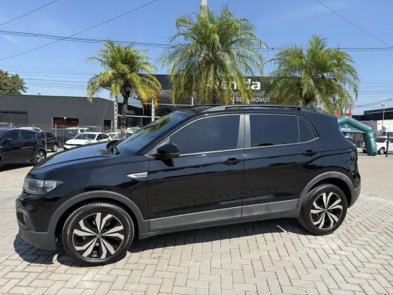 VOLKSWAGEN T-CROSS 1.0 200 TSI TOTAL FLEX COMFORTLINE AUTOMÁTICO VOLKSWAGEN T-CROSS 1.0 200 TSI TOTAL FLEX COMFORTLINE AUTOMÁTICO