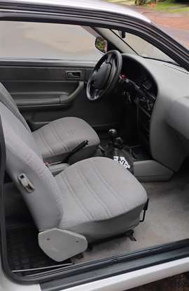 VOLKSWAGEN-LOGUS-1994
