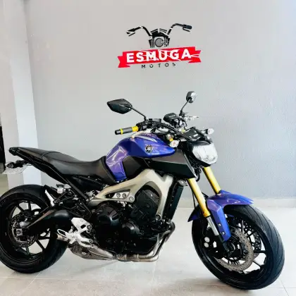 YAMAHA MT-09 
