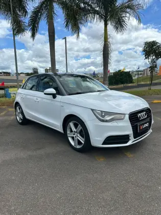 AUDI A1 1.4 TFSI SPORTBACK ATTRACTION 16V 122CV GASOLINA 4P S-TRONIC