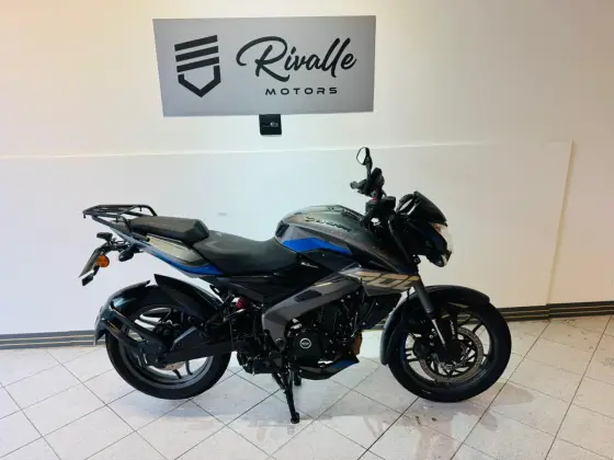 BAJAJ DOMINAR 200 