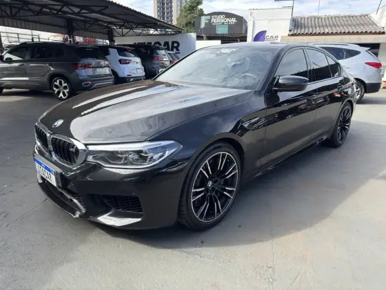 BMW M5 4.4 V8 TWIN POWER M XDRIVE STEPTRONIC