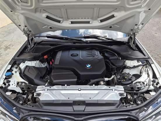 BMW-320i-2.0 16V TURBO GASOLINA SPORT GP AUTOMÁTICO BMW-320i-2020
