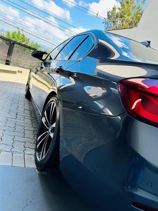 BMW 320i 2.0 SPORT GP 16V TURBO ACTIVE FLEX 4P AUTOMÁTICO